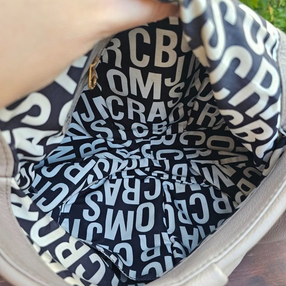 Marc by Marc Jacobs Solid Leather Crossbody Zip Flap Bag, Pre-owned - Picture 8 of 13